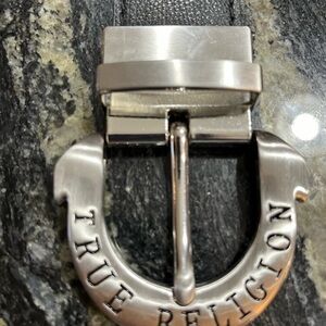 Men’s True Religion belt